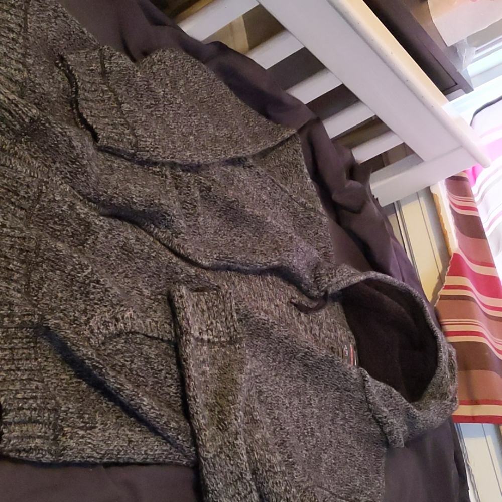 Zip up unionbay sweater with wool hood